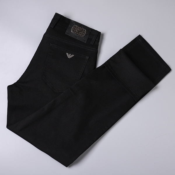 ブランドジーンズ正面デザイン